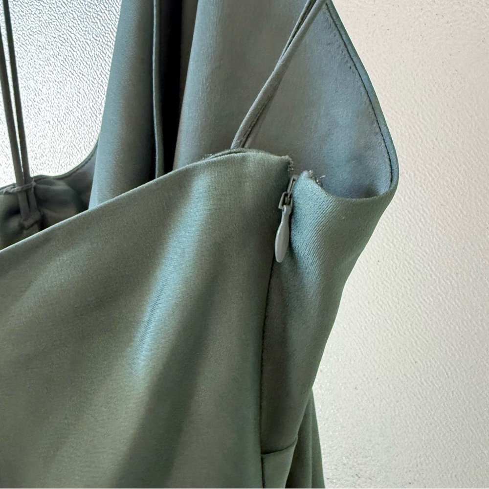 🆕 SIMKHAI Hansel Halter Neckline Maxi Dress Park Slope Green Sz 4 - Picture 5 of 9